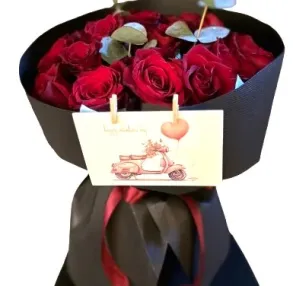 Elegancki bukiet czerwonych róż